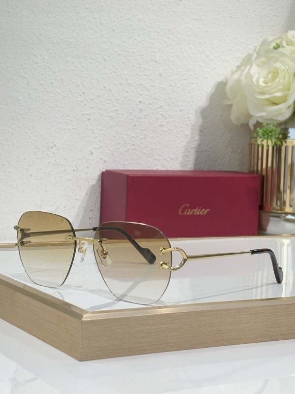 Cartier Sunglasses AAAA-11000
