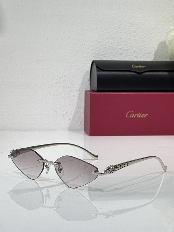 Cartier Sunglasses AAAA-10334