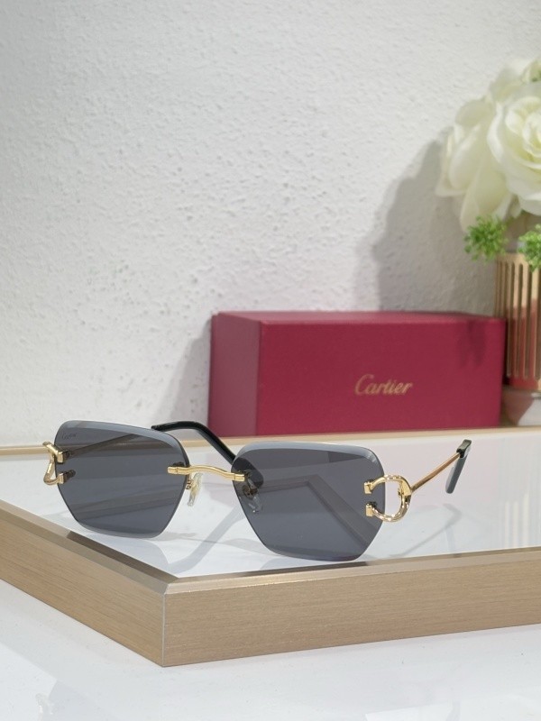 Cartier Sunglasses AAAA-10861