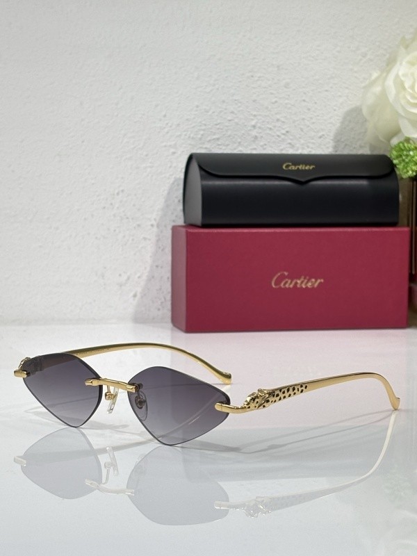 Cartier Sunglasses AAAA-10335