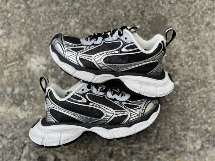 B 17FW Tripe-S High End Sneaker-673