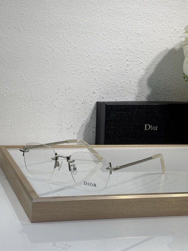 Dior Sunglasses AAAA-4038