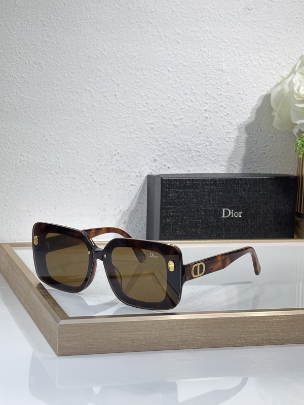Dior Sunglasses AAAA-3992