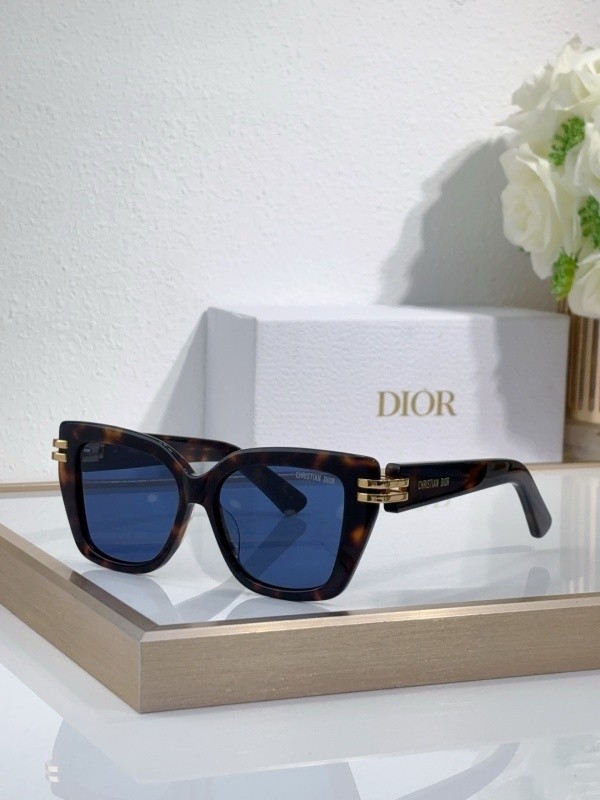 Dior Sunglasses AAAA-3942