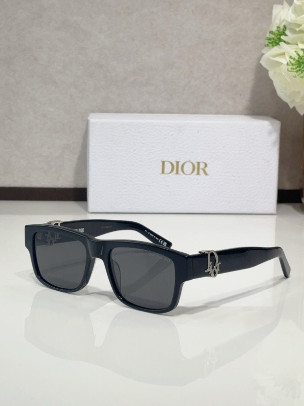 Dior Sunglasses AAAA-4177