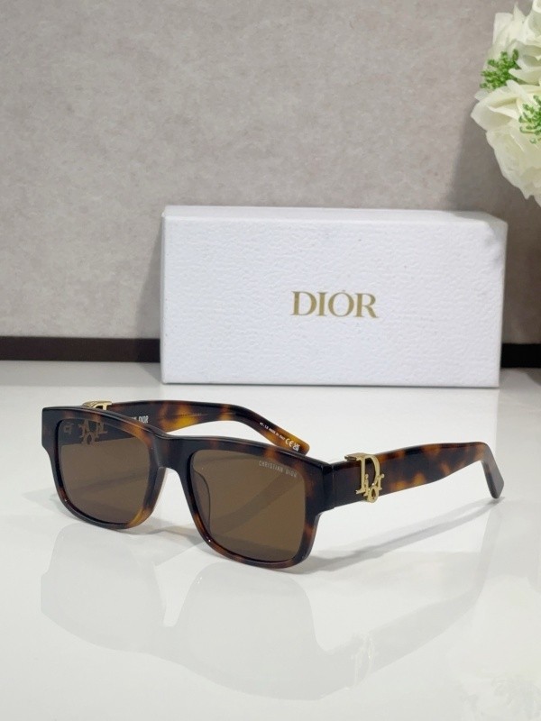 Dior Sunglasses AAAA-4175