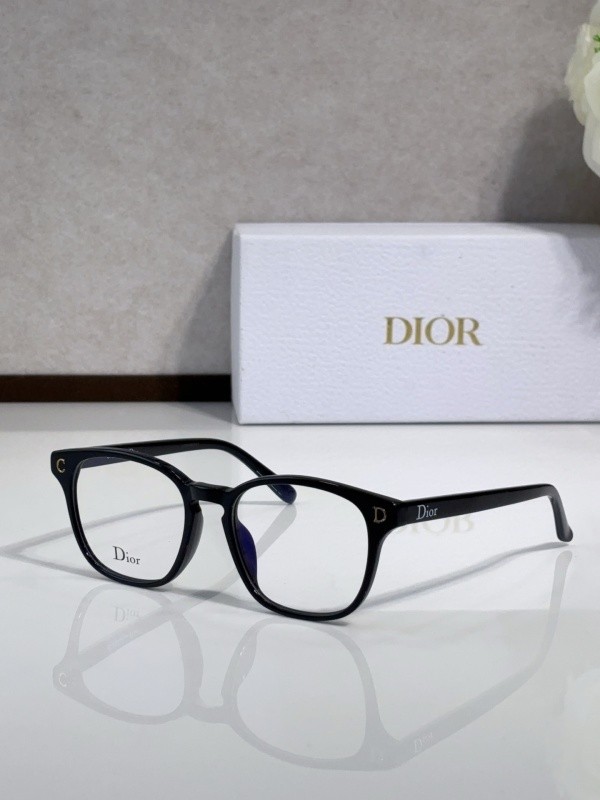 Dior Sunglasses AAAA-4126