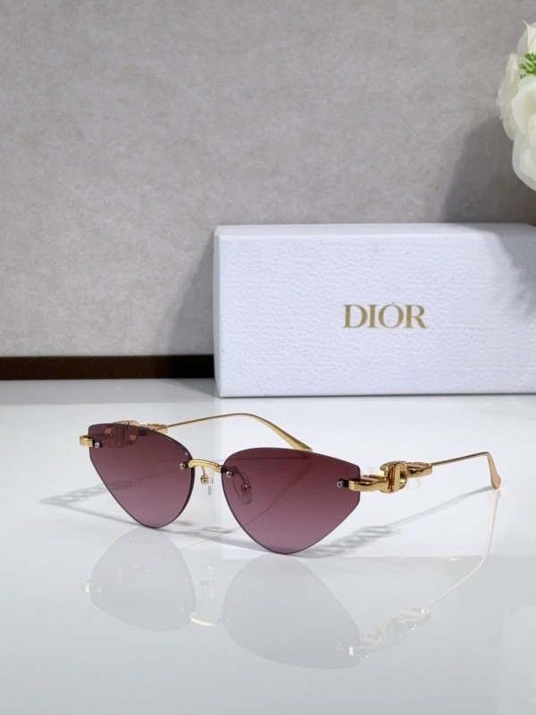Dior Sunglasses AAAA-4013