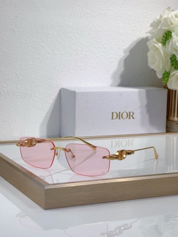 Dior Sunglasses AAAA-4201