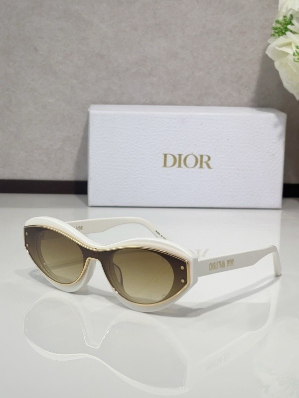 Dior Sunglasses AAAA-4155