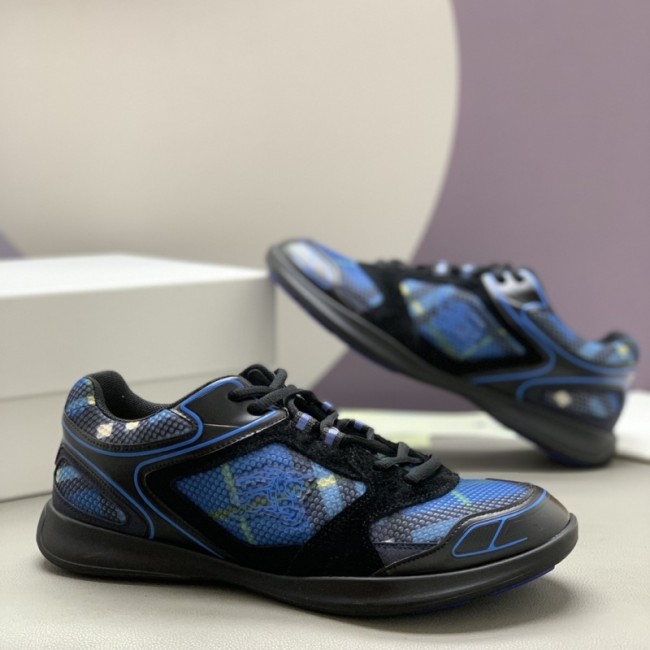 Super Max Burberry Shoes-053