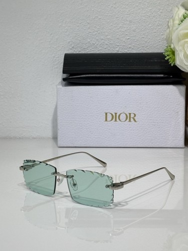 Dior Sunglasses AAAA-4282