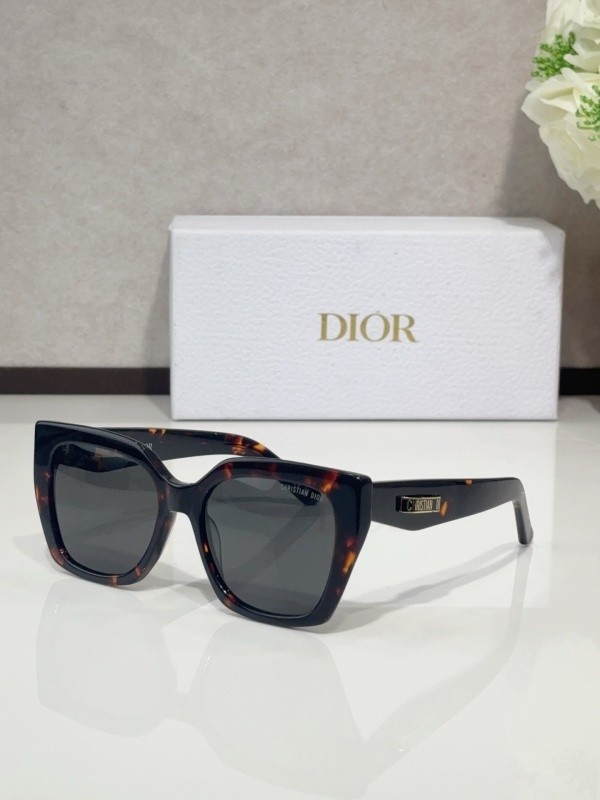 Dior Sunglasses AAAA-4089