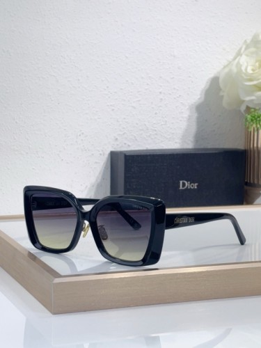 Dior Sunglasses AAAA-4074