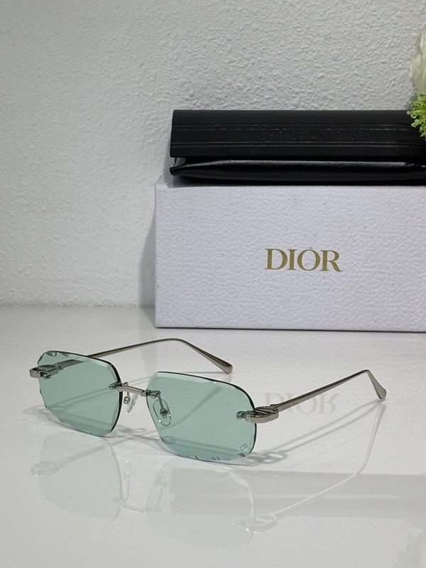 Dior Sunglasses AAAA-4271