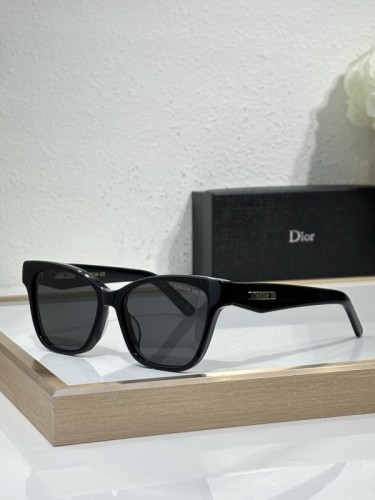 Dior Sunglasses AAAA-4134