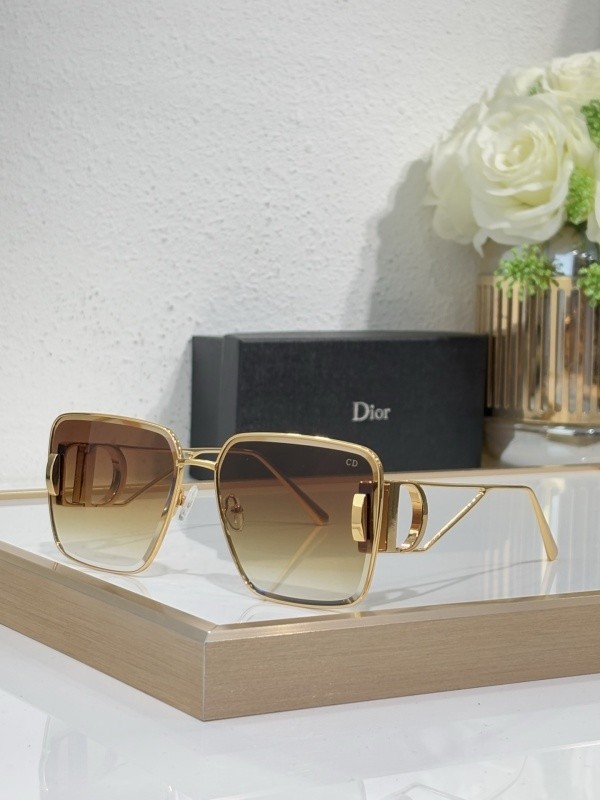 Dior Sunglasses AAAA-4233