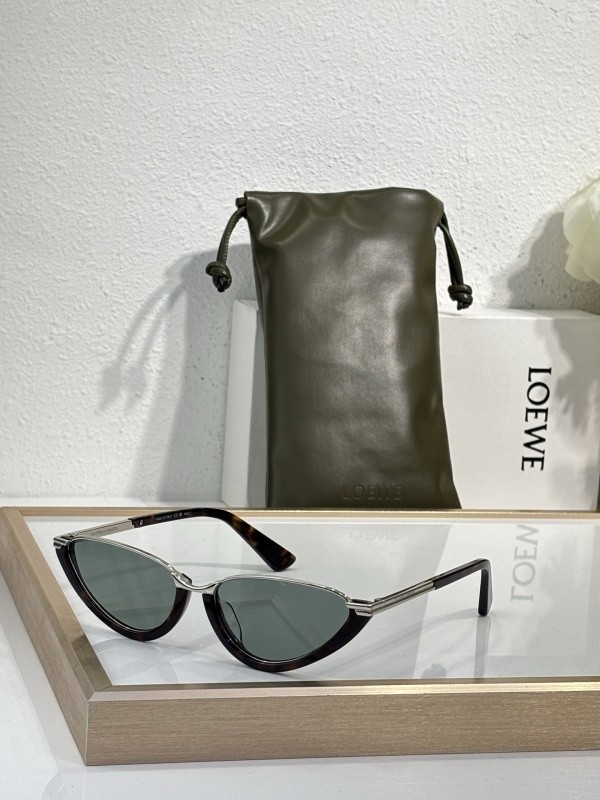 Loewe Sunglasses AAAA-977