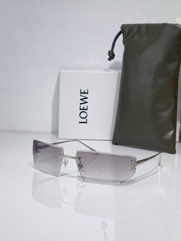 Loewe Sunglasses AAAA-994