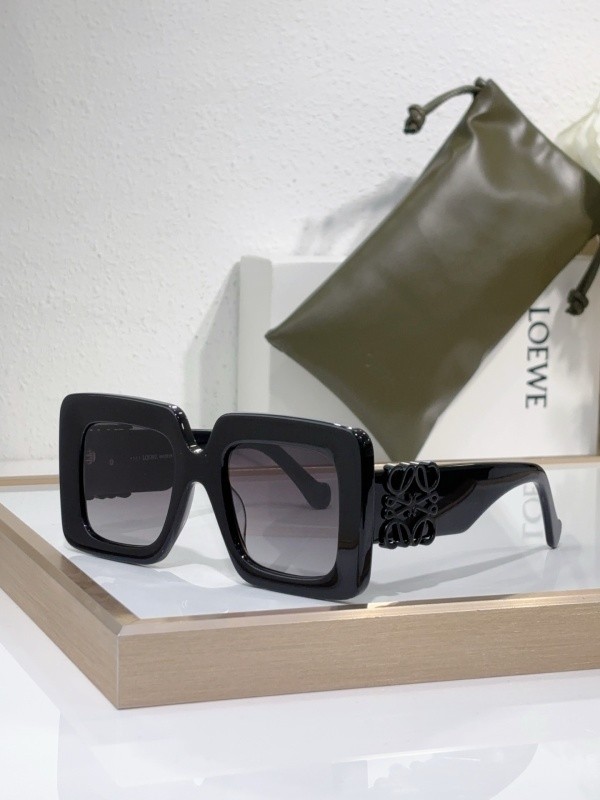 Loewe Sunglasses AAAA-1036