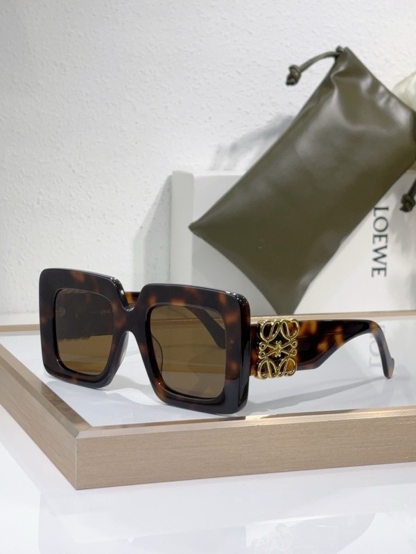 Loewe Sunglasses AAAA-1042