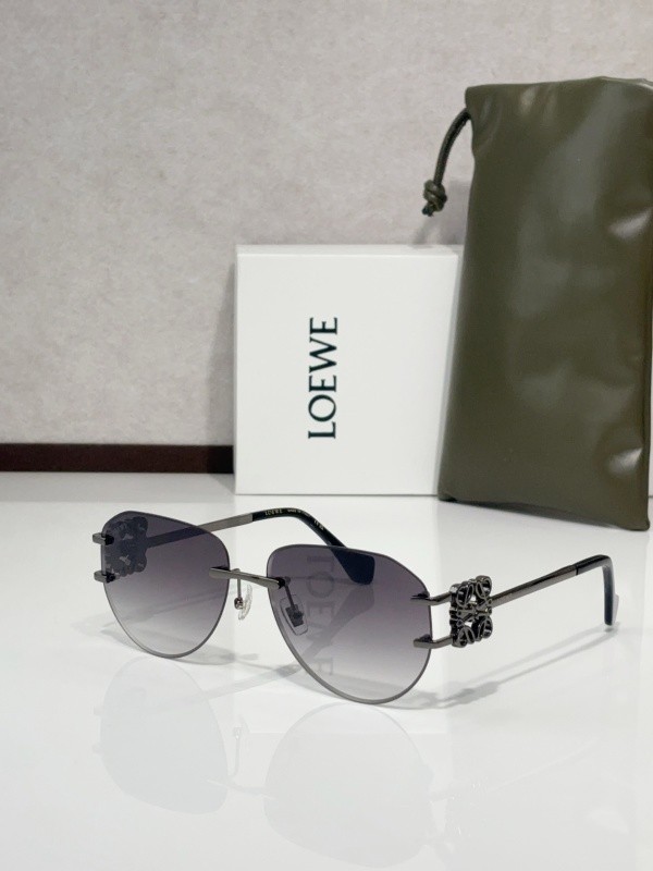 Loewe Sunglasses AAAA-981