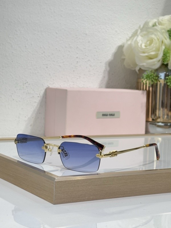 Miu Miu Sunglasses AAAA-2423