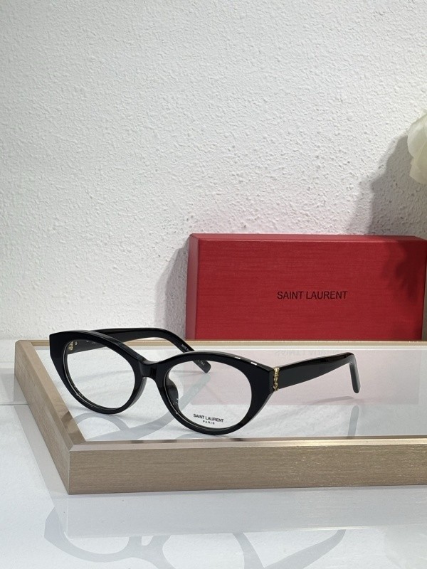 YL  Sunglasses AAAA-1440