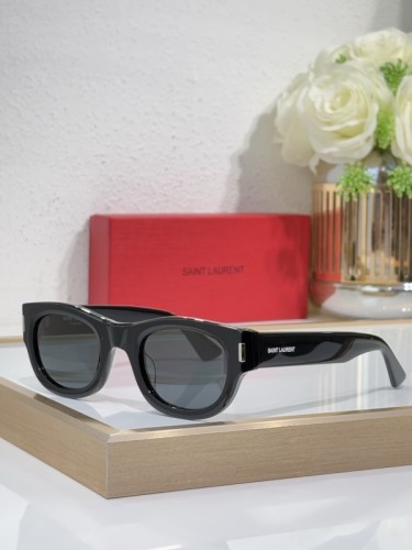 YL  Sunglasses AAAA-1407