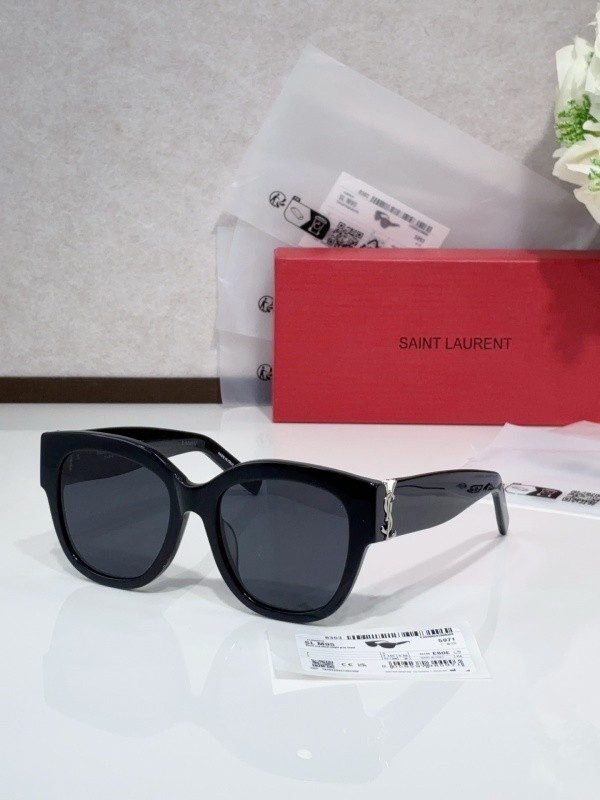 YL  Sunglasses AAAA-1501