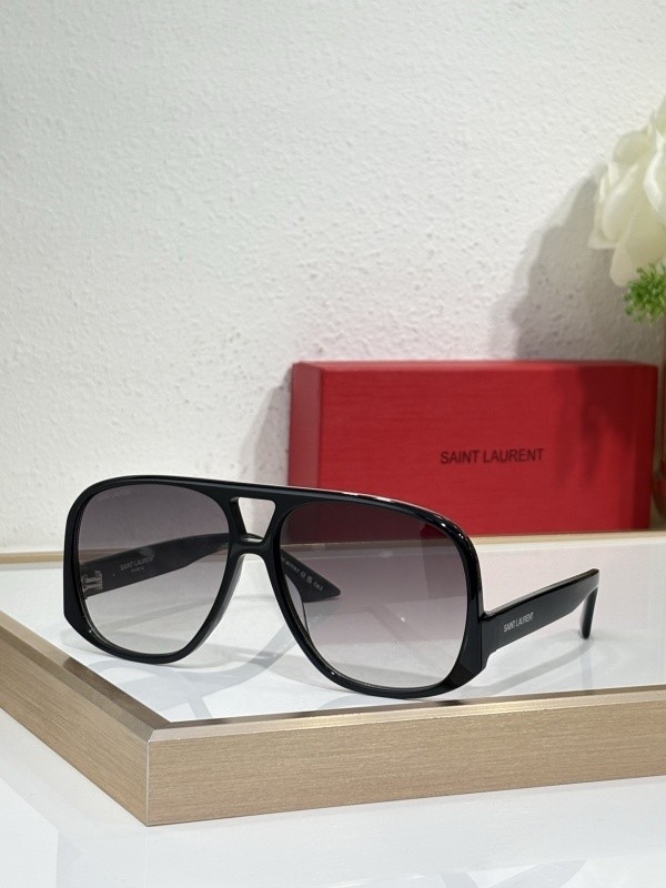 YL  Sunglasses AAAA-1479