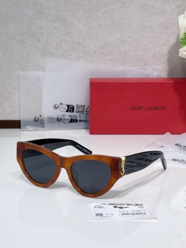 YL  Sunglasses AAAA-1535