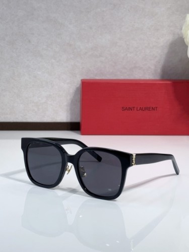 YL  Sunglasses AAAA-1506