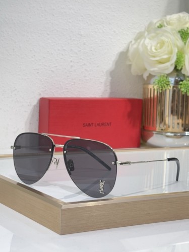 YL  Sunglasses AAAA-1384