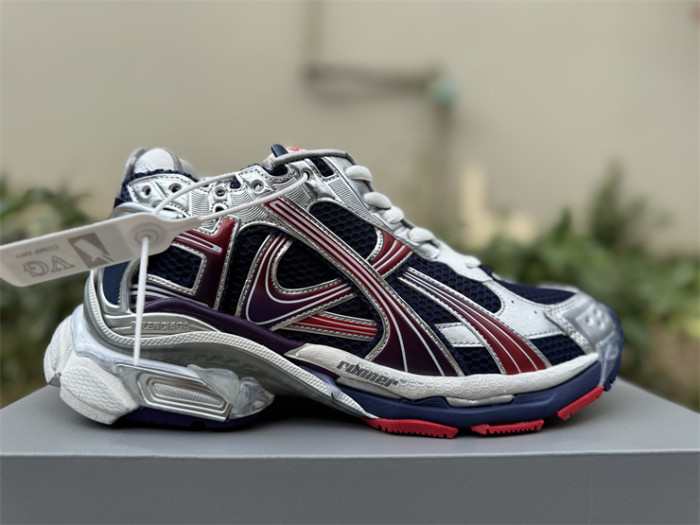 B 17FW Tripe-S High End Sneaker-674