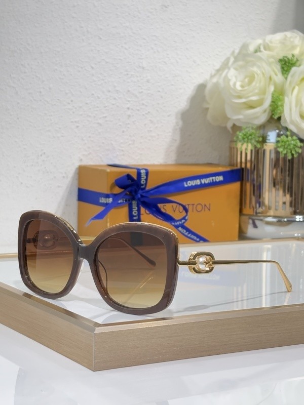 LV Sunglasses AAAA-6915