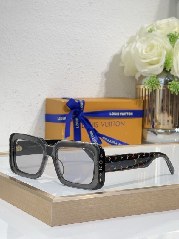 LV Sunglasses AAAA-6886