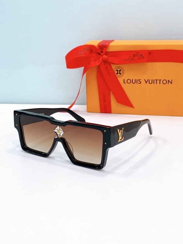 LV Sunglasses AAAA-6856