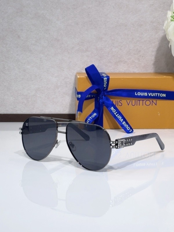 LV Sunglasses AAAA-6822