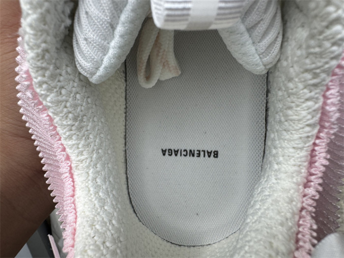 B 17FW Tripe-S High End Sneaker-676