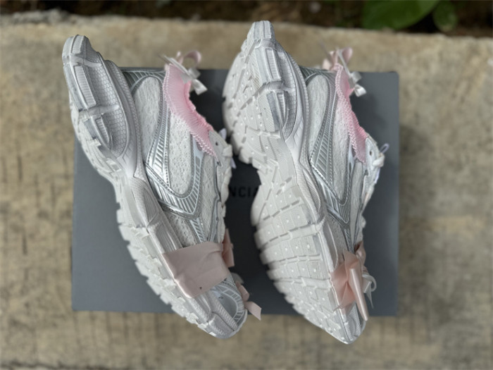 B 17FW Tripe-S High End Sneaker-676