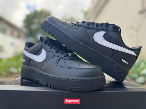 Authentic Supreme x Nike Air Force 1 Low Black