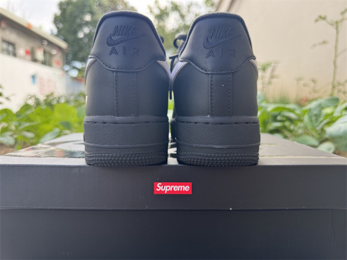 Authentic Supreme x Nike Air Force 1 Low Black