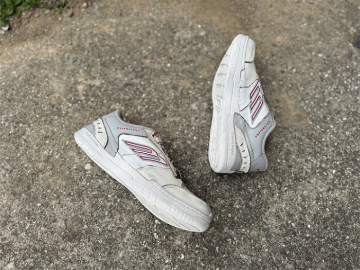 B 17FW Tripe-S High End Sneaker-677