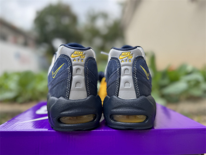 Authentic Nike SB Air Max 95 x Eric Koston Obsidian and Speed Yellow