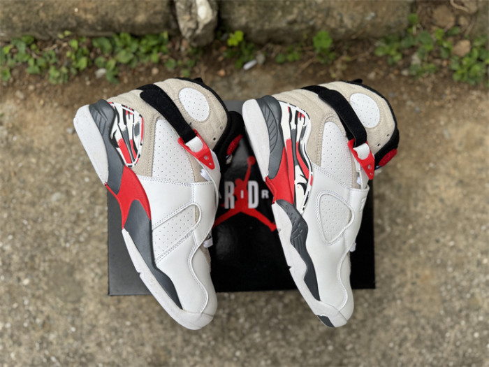 Authentic Jordan 8 Retro Bugs Bunny 2025