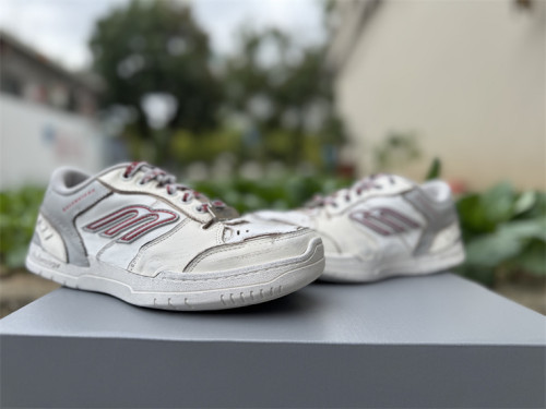 B 17FW Tripe-S High End Sneaker-677