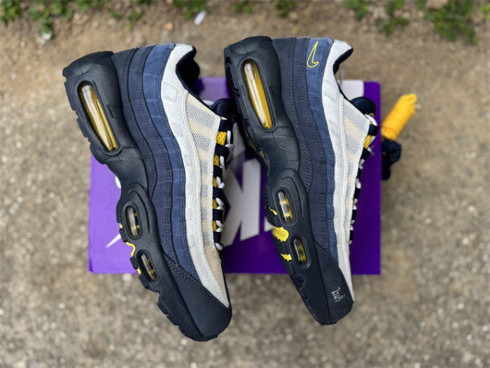 Authentic Nike SB Air Max 95 x Eric Koston Obsidian and Speed Yellow