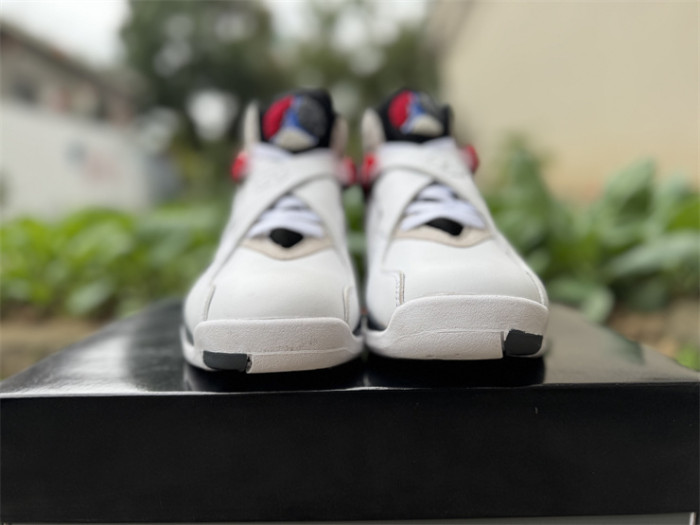 Authentic Jordan 8 Retro Bugs Bunny 2025