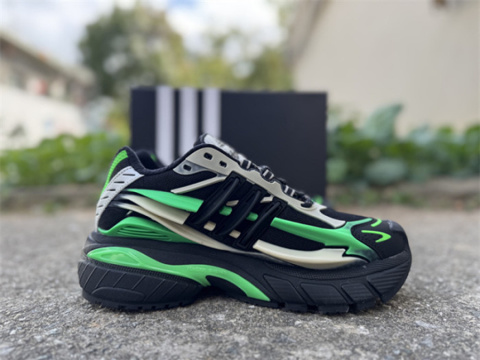 Pharrell Willams x AD Jellyfish-015